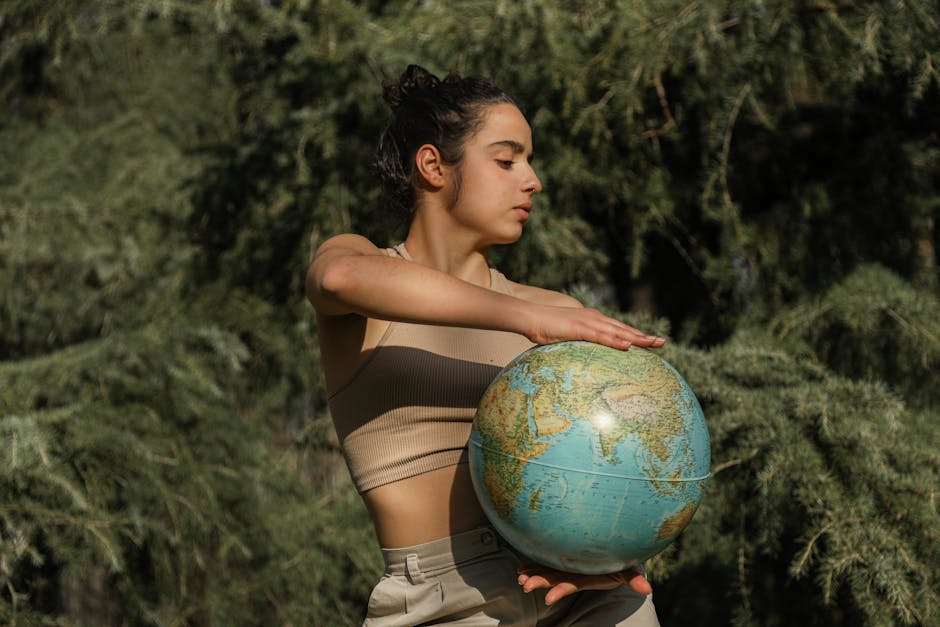 How does sustainable fashion impact the environment?